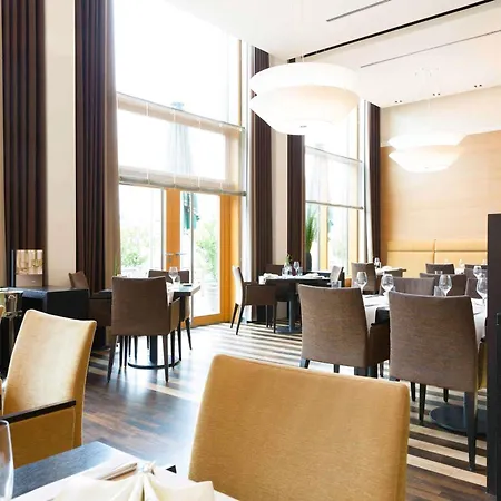 Novotel 4*