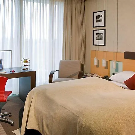 Novotel 4*